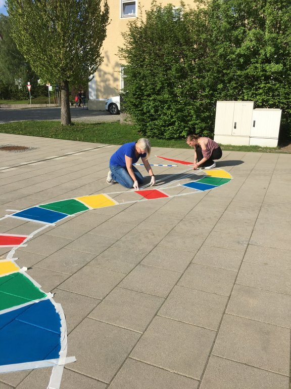 Grossansicht in neuem Fenster: Hüpfspiele - 10