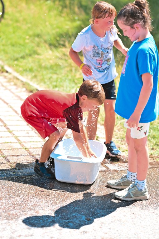Grossansicht in neuem Fenster: Sommerfest -15